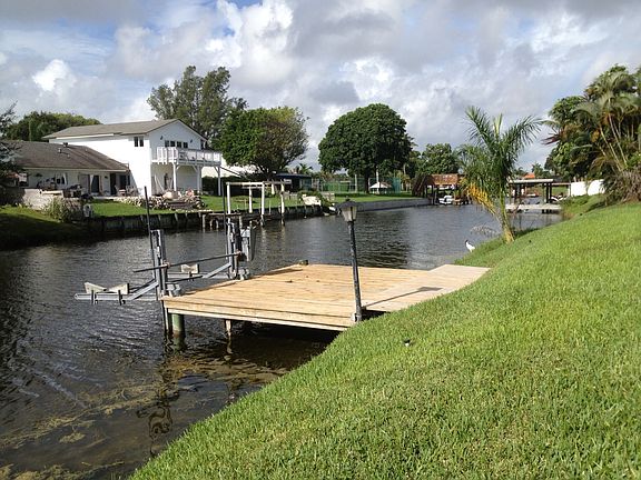 Beautiful dock with boat lift