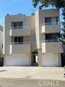 1st image of 14948 Moorpark St