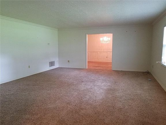 4th image of 508 S Lake Florence Dr