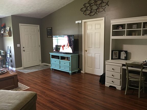 5th image of 1130 Sunshine Dr