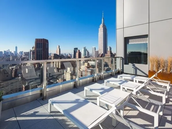 325 Lexington Avenue image 14 of 14