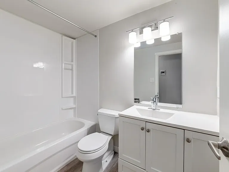 10715 112th St NW — Photo 13