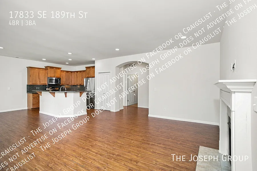 Your Dreamy 4-Bedroom Retreat in Renton — Photo 3