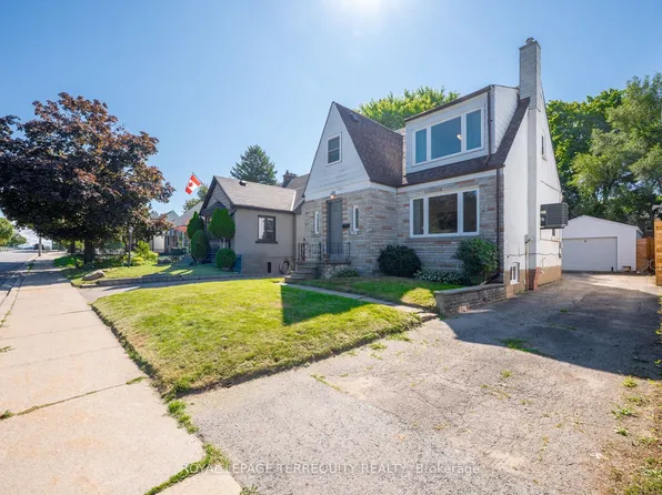 2307 Lawrence Ave W, Toronto, ON M9P 2A7