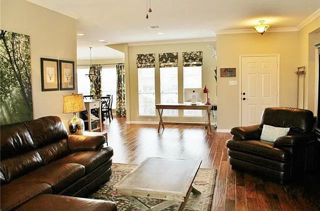 629 Rothschild Ln — Photo 11
