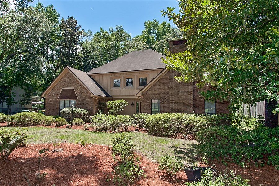 1st image of 2922 Bernice Ct