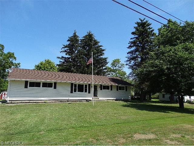 1st image of 611 W Beech St #307
