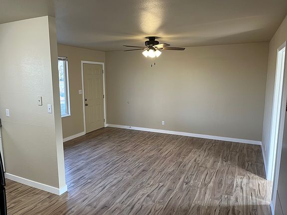 2nd image of 216 E 12th St