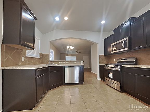 5th image of 713 Partridge Dr