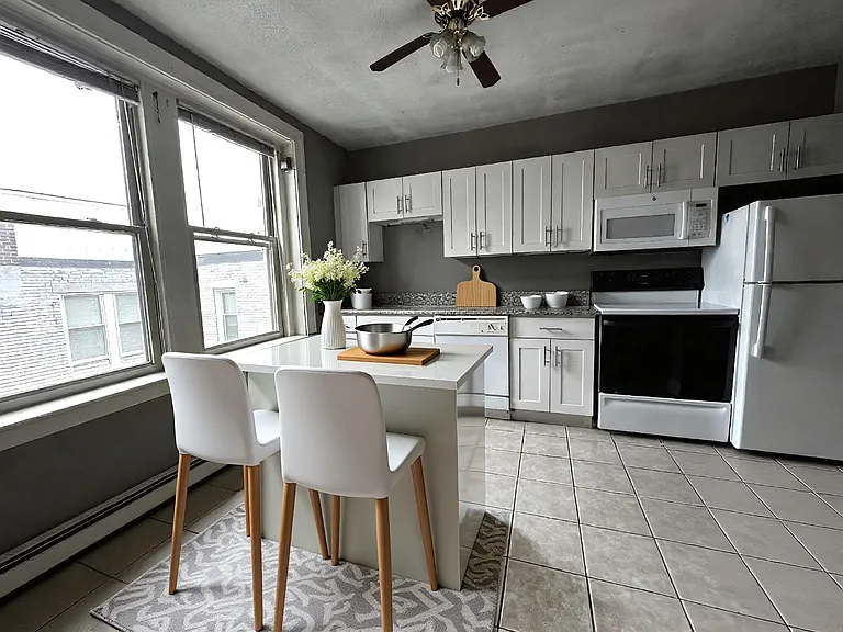 28 Ransom Rd #11 — Photo 2