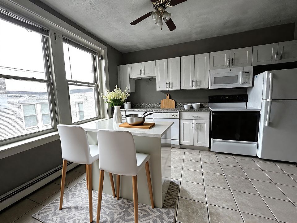 2nd image of 28 Ransom Rd APT 11