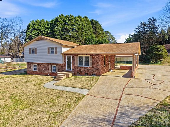 2nd image of 5026 W Piedmont Cir