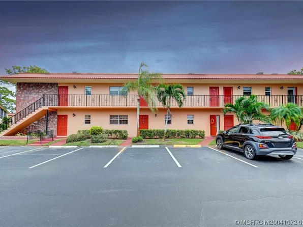 1957 SW Palm City Rd APT B, Stuart, FL 34994