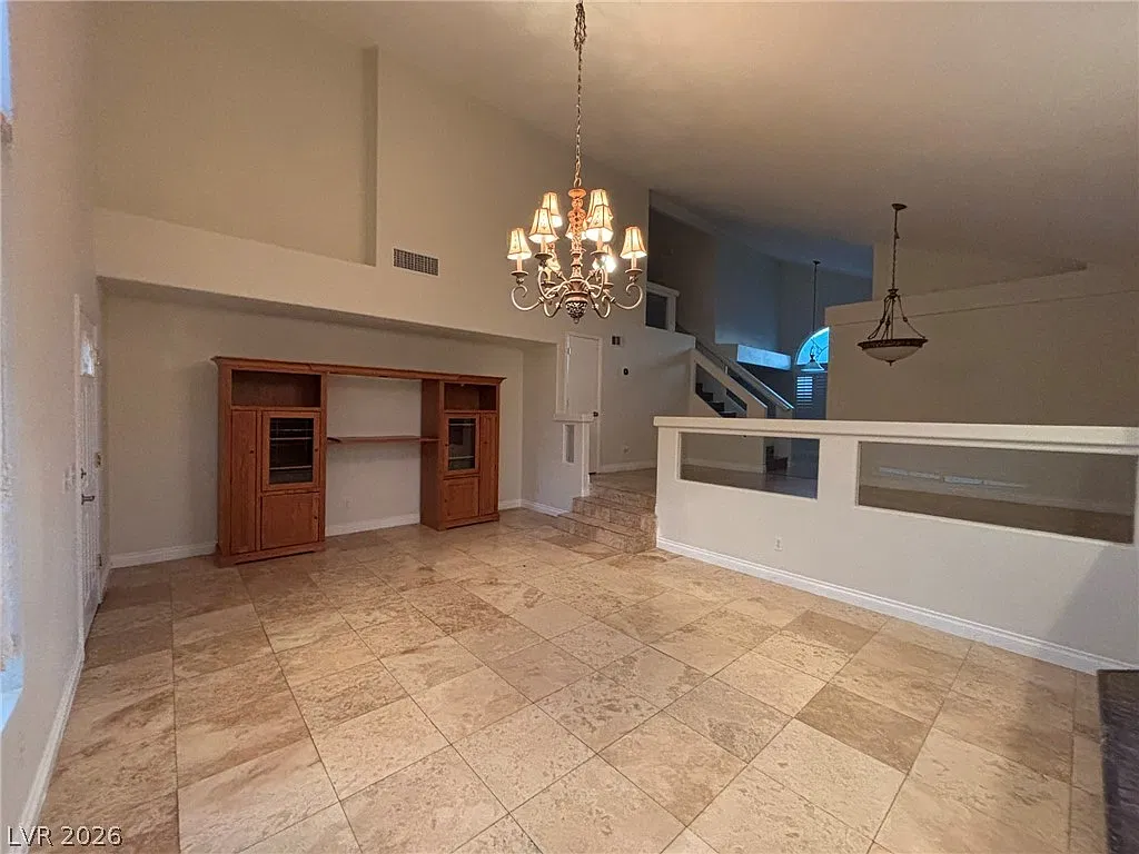5 bed, 3.0 bath, 2259 sqft, $2,750 — Photo 3