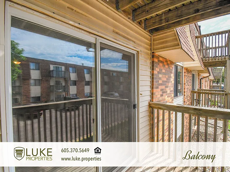 401 S Sycamore Ave #207 — Photo 13