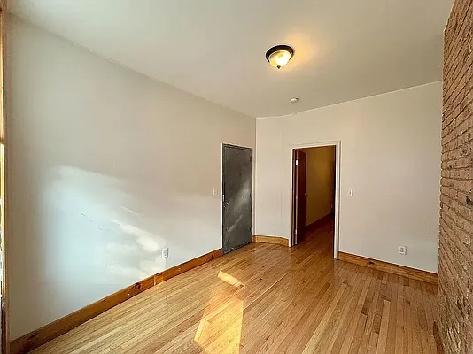 Rented by Pear NYC LLC | media 5