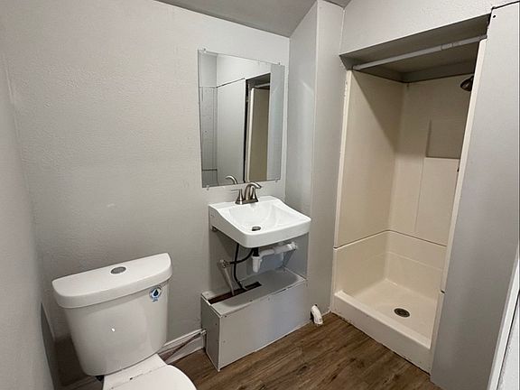 3rd image of 520 N 9th St #2