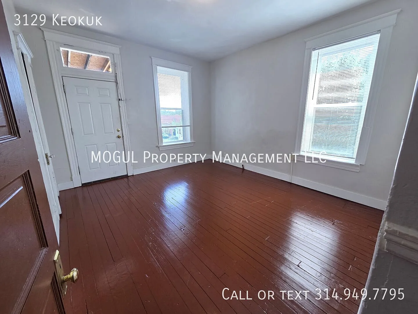 Spacious Townhome Available Near Cherokee Street — Photo 2