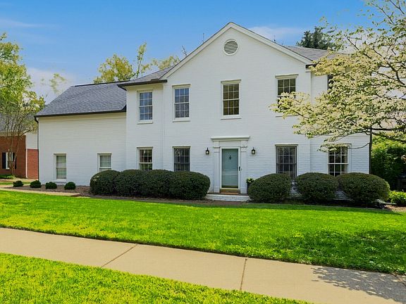 2nd image of 831 Pintail Ct