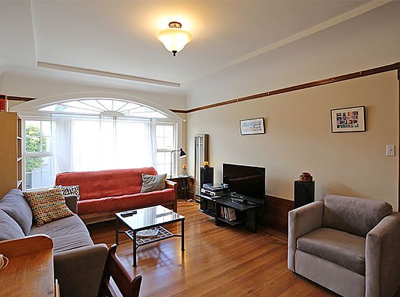 4th image of 1120 Shrader St #U1