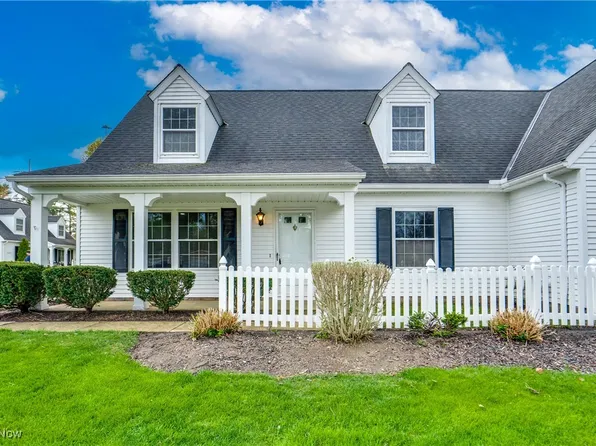 30673 Cambridge Ct E #9, Bay Village, OH 44140