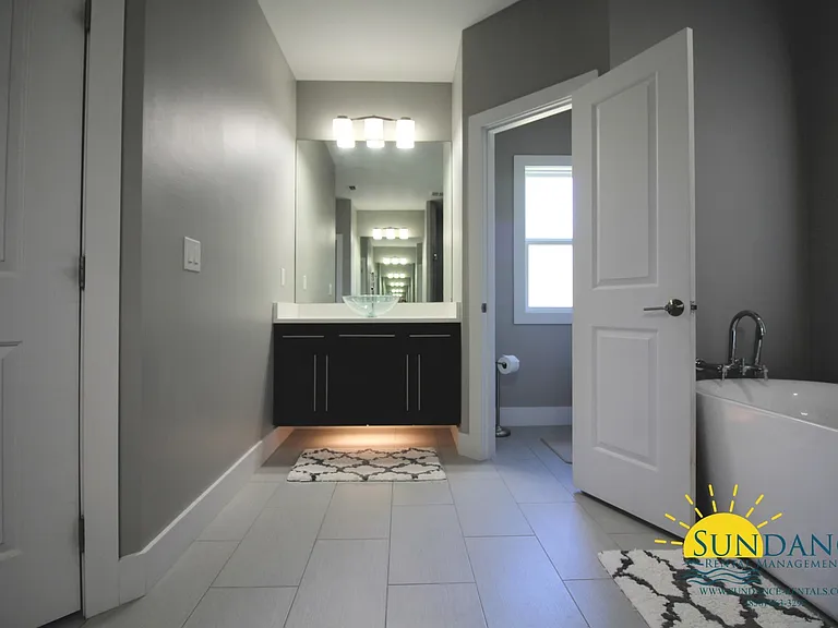432 Shoal Lake Dr — Photo 12