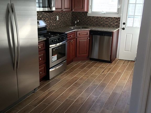 4th image of 2261 Mount Hope Ln