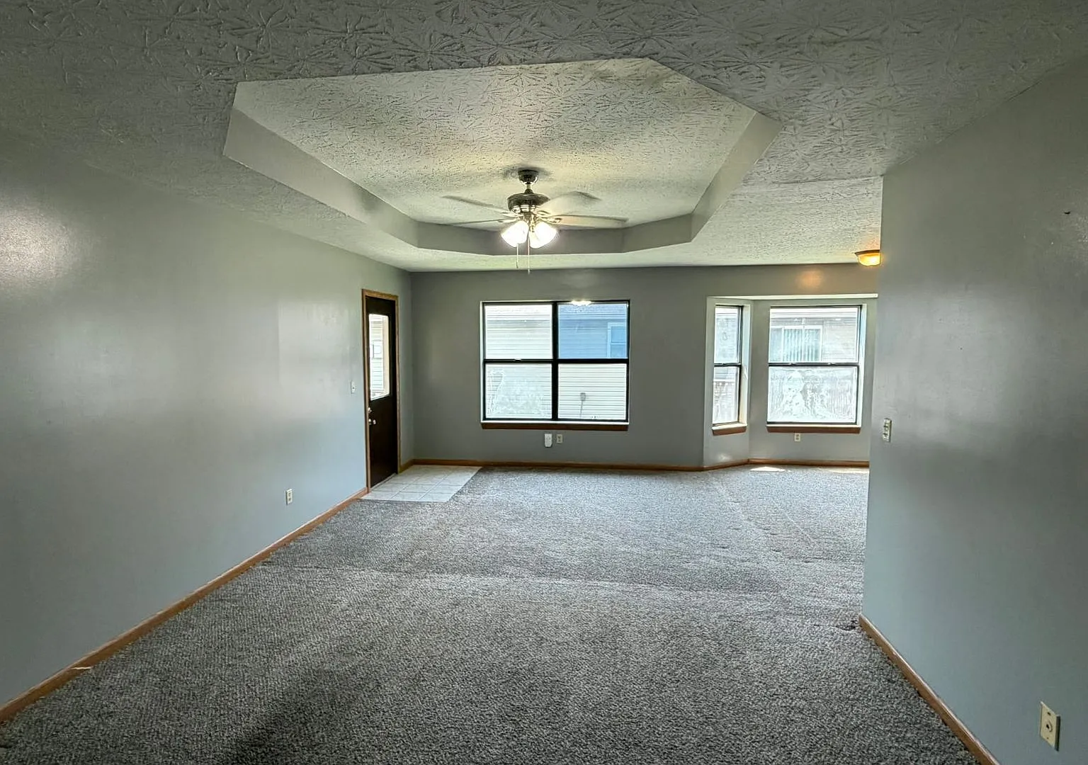 Duplex! 2 Bedroom 2 Bathroom! — Photo 3