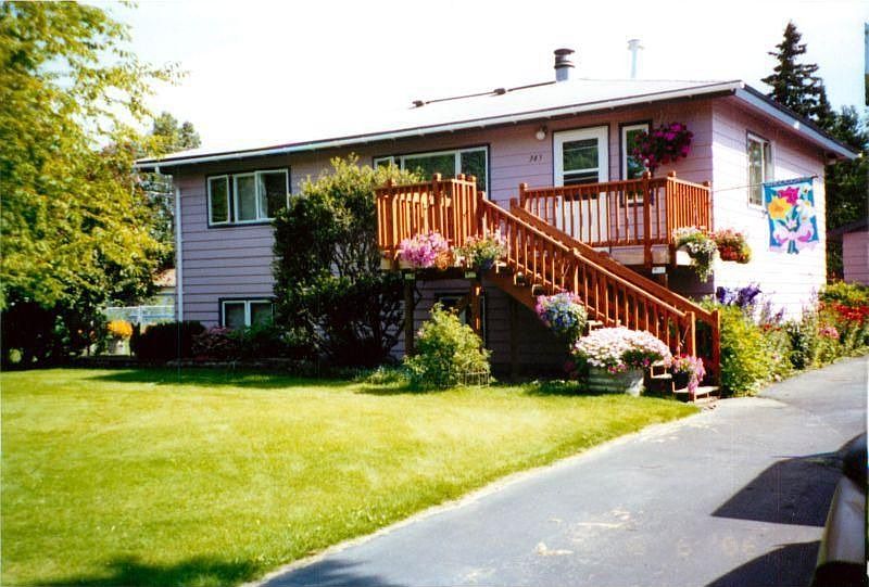 2nd image of 345 Burnell St