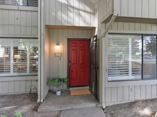 2323 Swarthmore Dr, Sacramento, CA 95825