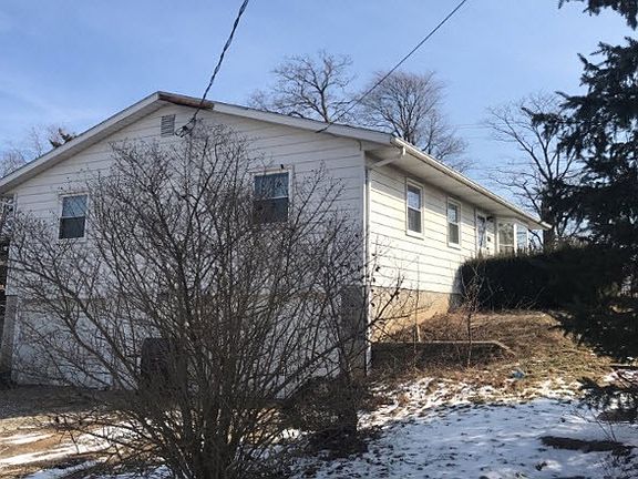 2nd image of 128 E Main St