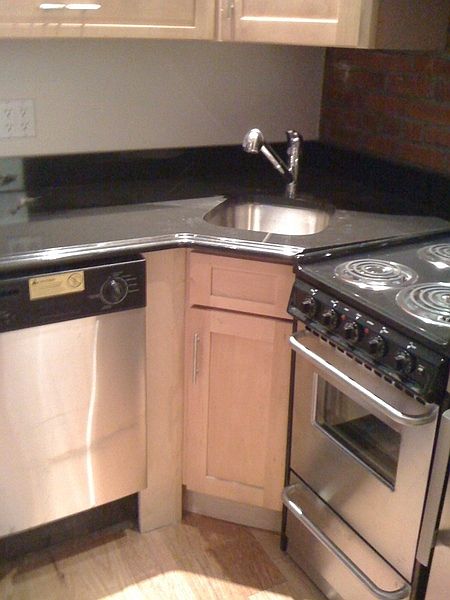 1st image of 326 E 35th St APT 22