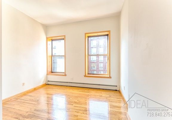 4th image of 280 Saint James Pl APT 3