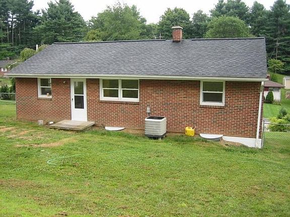 2nd image of 223 Roundhill Dr