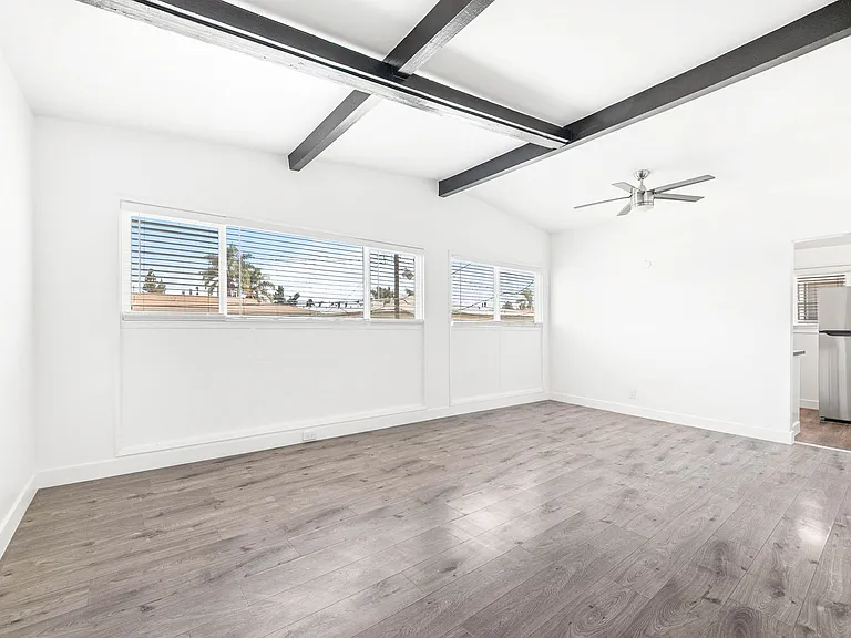4115 Palmwood Dr — Photo 2