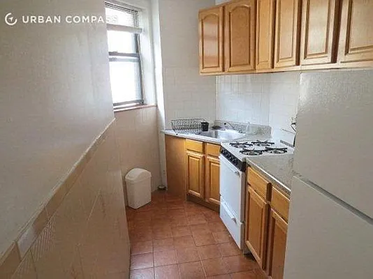 Rented by Compass | media 23