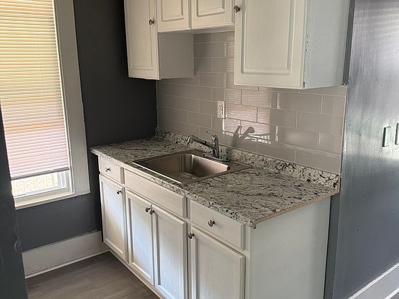 5th image of 95 Atwood St #2
