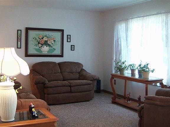 2nd image of 9511 Clarmonte Dr