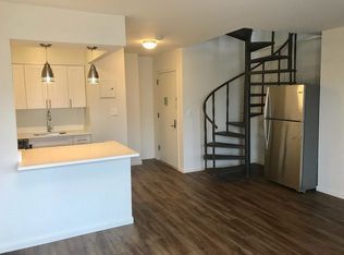 3025 31st St APT 4A, Astoria, NY 11102