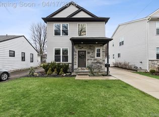 1935 Martin Rd, Ferndale, MI 48220