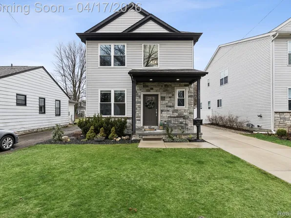 1935 Martin Rd, Ferndale, MI 48220