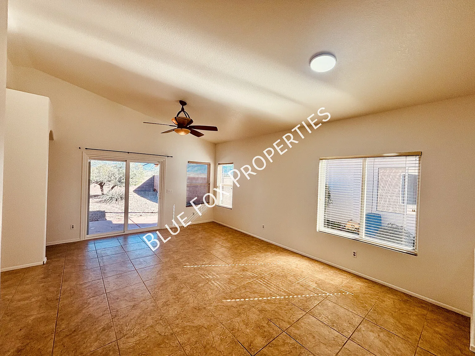 9744 North Stone Rock Drive — Photo 4