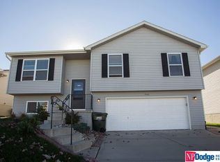 19615 V St, Omaha, NE 68135