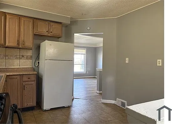 29503 Avondale St — Photo 5
