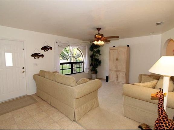 2nd image of 9027 Somerset Ln
