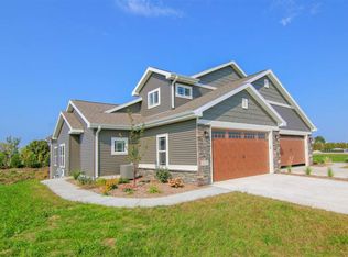 6553 Cortland Park, Deforest, WI 53532