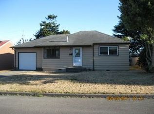 878 Arago Ave, Coos Bay, OR