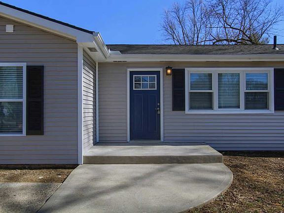 2nd image of 5722 Hilltop Way