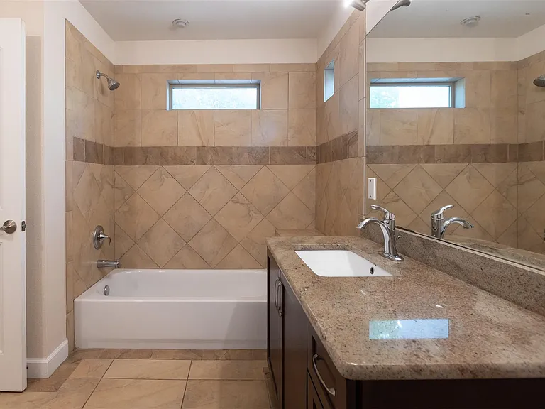 1514 Betty Jo Dr #B — Photo 19