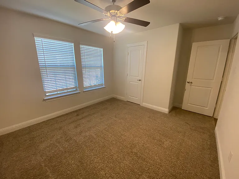 4005 Waterford Dr — Photo 29